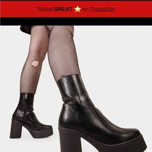 Chic Black Platform Heeled Boots